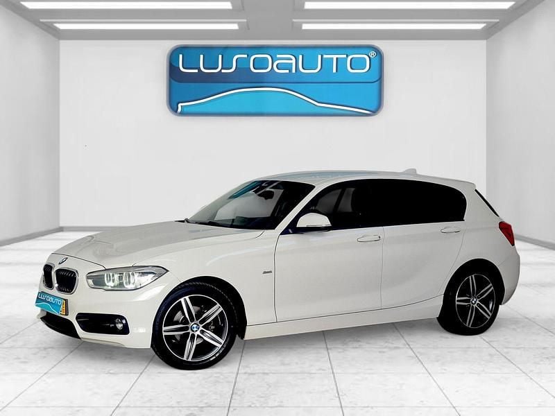 Branco Usado 2018 BMW 116 Sport Line Citadino | € 16.900 (Preço justo) - Imagem 1/4