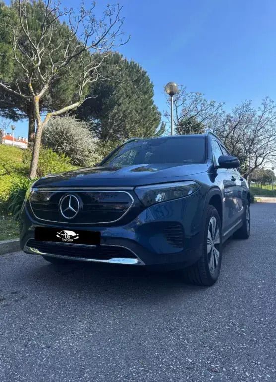 Azul Usado 2023 Mercedes EQB250 Progressive SUV | € 42.000 (Preço justo) - Imagem 1/4