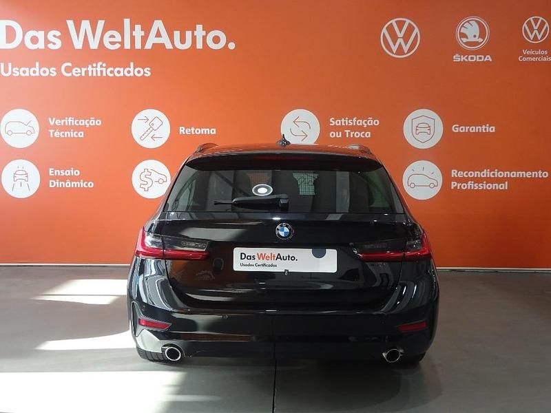 Usado BMW 318 Sport Line 150 HP (110 kW) 2022 Preto metalizado Carrinha