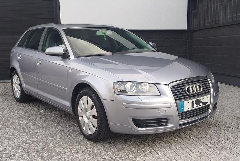 Usado Audi A3 102 HP (75 kW) 2005 Citadino