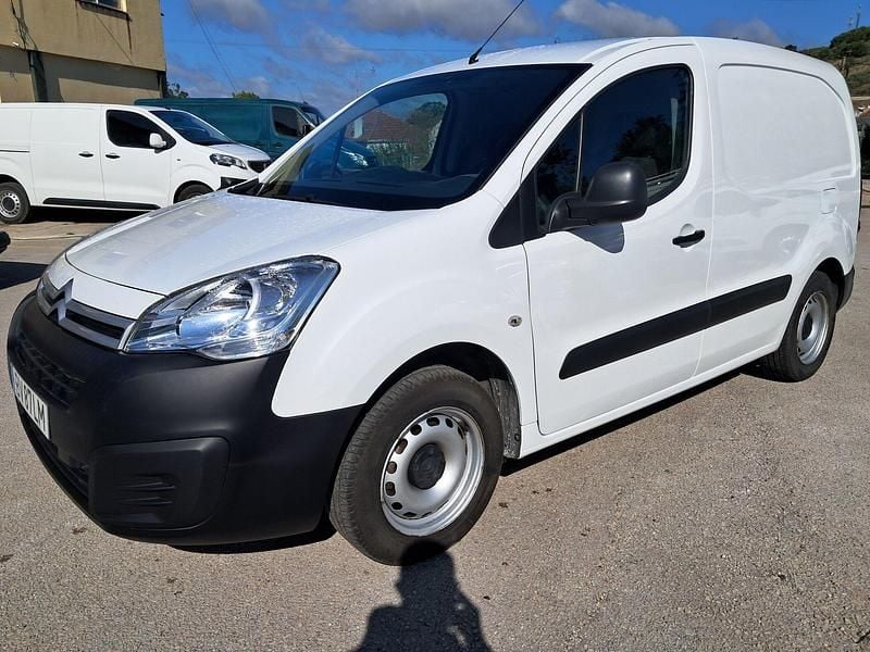 Branco Usado 2018 Citroën Berlingo Monovolume | € 9.900 (Super Preço) - Imagem 1/4