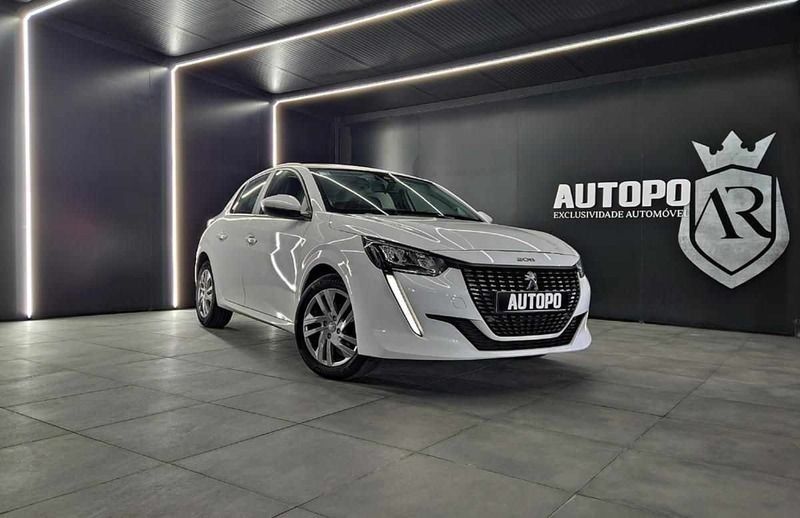 Branco Usado 2020 Peugeot 208 Active Citadino | € 13.900 (Preço justo) - Imagem 1/4