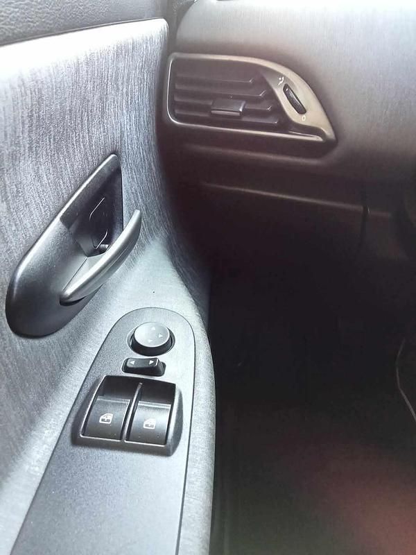 Usado Lancia Ypsilon 69 HP (50 kW) 2013 Outra Citadino