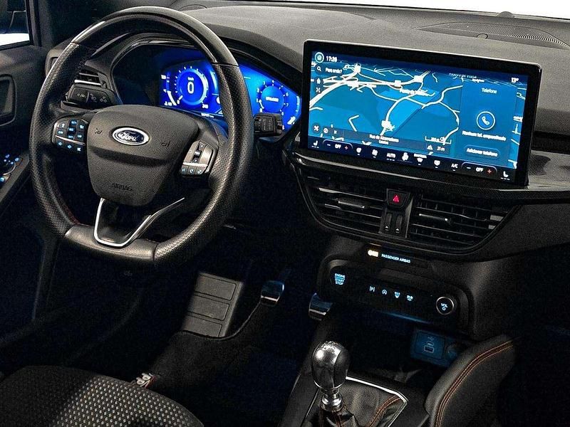 Usado Ford Focus 125 HP (91 kW) 2022 Preto Carrinha