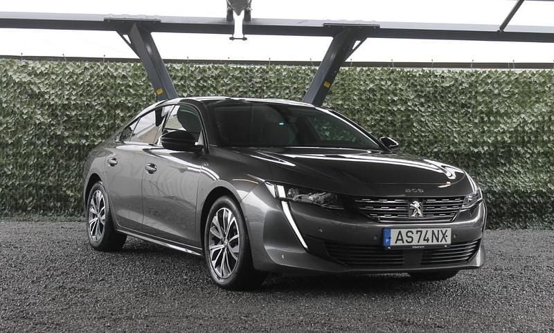 Cinza Usado 2022 Peugeot 508 Allure Sedan | € 23.980 (Bom preço) - Imagem 1/4