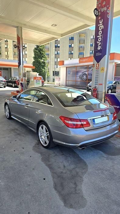 Usado 2010 Mercedes E220 AMG Coupé | € 14.500 (Preço justo) - Imagem 1/4