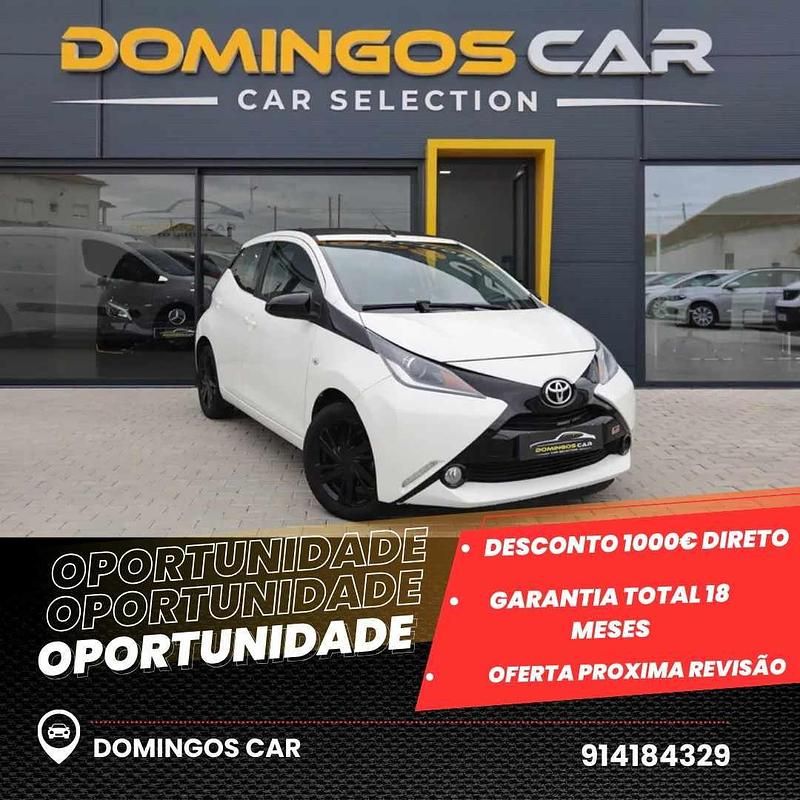 Branco Usado 2015 Toyota Aygo X-play Citadino | € 12.500 (Caro) - Imagem 1/2