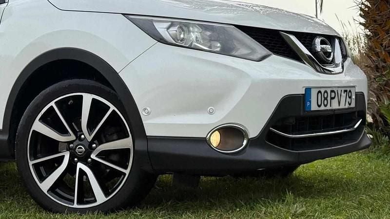 Usado Nissan Qashqai 360º 131 HP (96 kW) 2015 Branco SUV