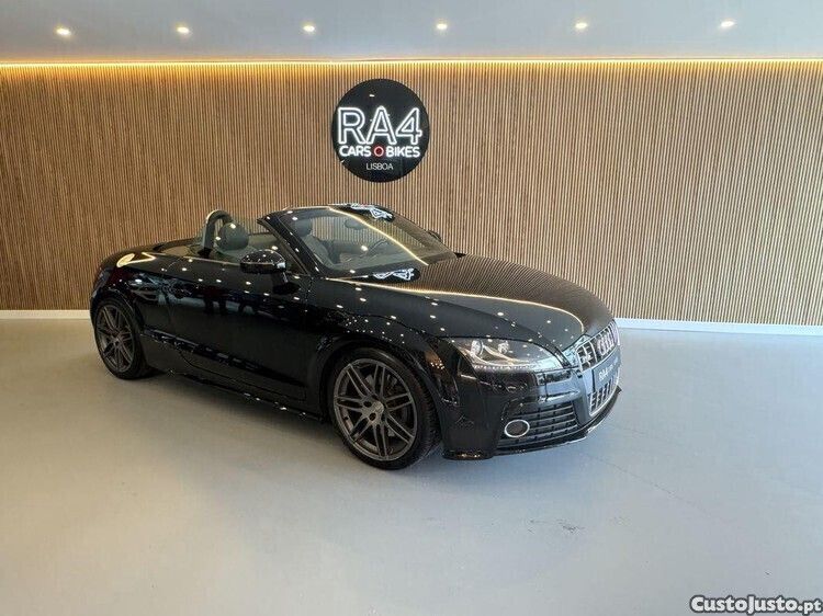 Preto Usado 2010 Audi TT Roadster Cabrios | € 18.900 - Imagem 1/1