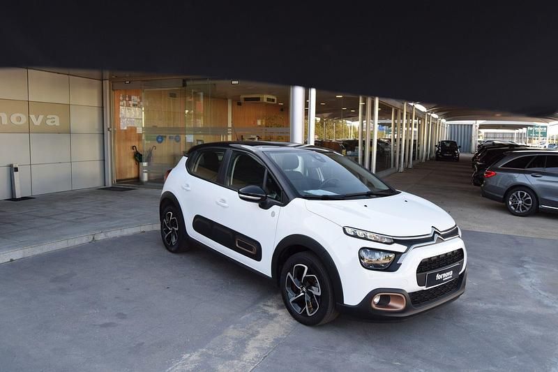 Branco Usado 2023 Citroën C3 PureTech Citadino | € 14.990 (Preço justo) - Imagem 1/4