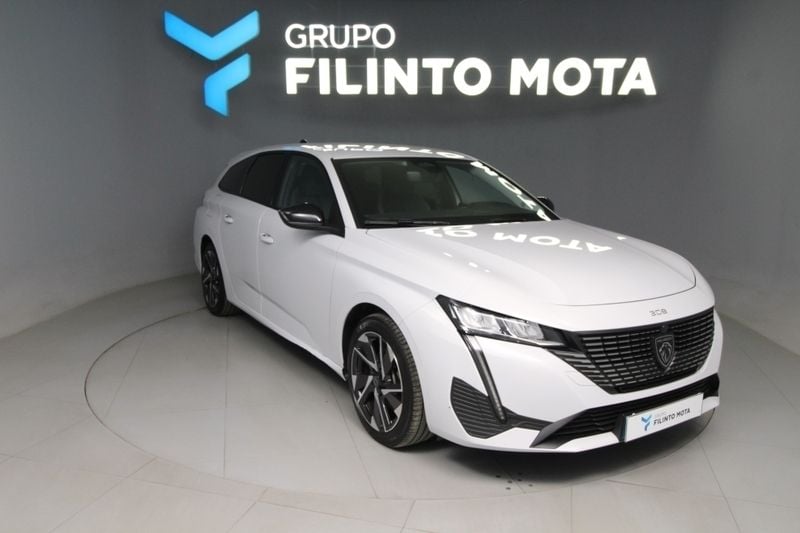 Branco Usado 2024 Peugeot 308 Allure Carrinha | € 26.490 (Super Preço) - Imagem 1/1