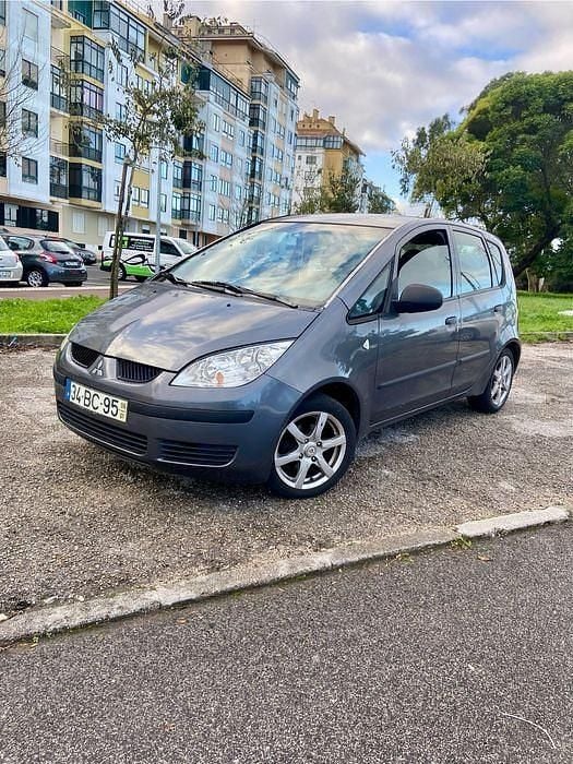 Usado 2006 Mitsubishi Colt Sedan | € 3.500 (Preço justo) - Imagem 1/4