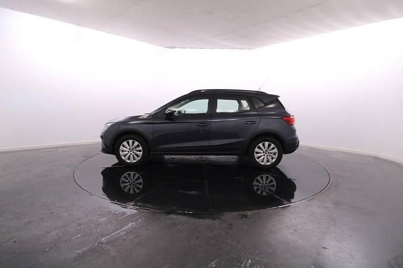 Usado Seat Arona 110 HP (80 kW) 2024 Cinzento SUV