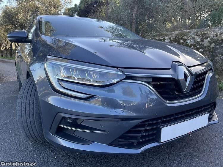 Cinza Usado 2022 Renault Mégane IV Intens Citadino | € 20.000 (Preço justo) - Imagem 1/1