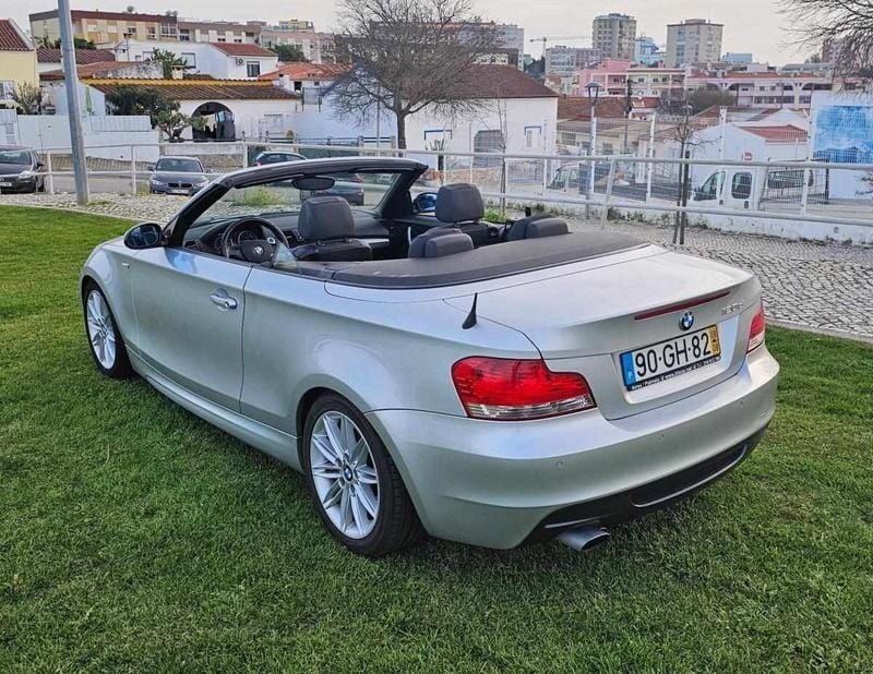 Cinzento Usado 2008 BMW 120 Cabriolet Cabrios | € 12.990 - Imagem 1/4