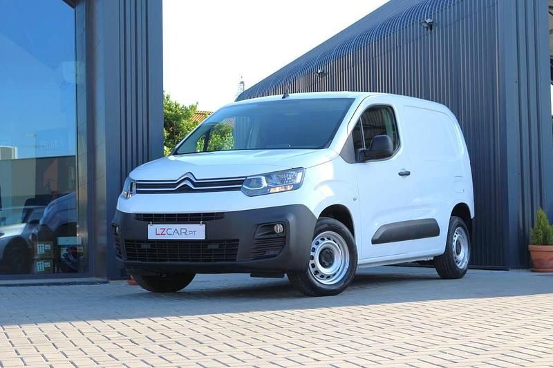 Branco Usado 2020 Citroën Berlingo Monovolume | € 14.950 (Preço justo) - Imagem 1/4