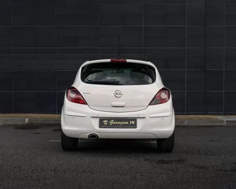 Usado Opel Corsa Edition 100 HP (73 kW) 2014 Branco Citadino