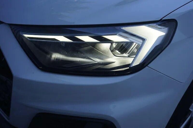 Usado Audi A1 S-Line 110 HP (80 kW) 2023 Branco Citadino