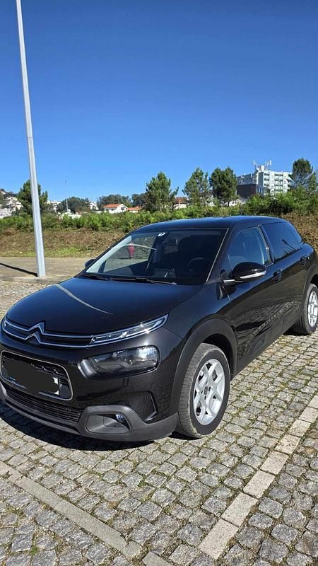 Preto Usado 2018 Citroën C4 Cactus Citadino | € 13.500 (Preço justo) - Imagem 1/4