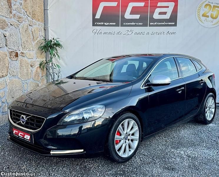 Preto Usado 2013 Volvo V40 R-Design Momentum Carrinha | € 8.490 (Bom preço) - Imagem 1/1
