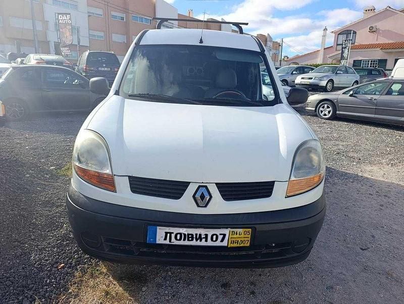 Branco Usado 2005 Renault Kangoo Monovolume | € 4.850 - Imagem 1/4