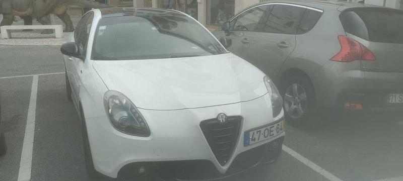 Usado 2013 Alfa Romeo Giulietta Sedan | € 8.000 - Imagem 1/4