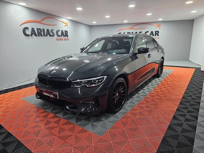 Cinza Usado 2019 BMW 320 Coupé | € 31.990 (Preço justo) - Imagem 1/4