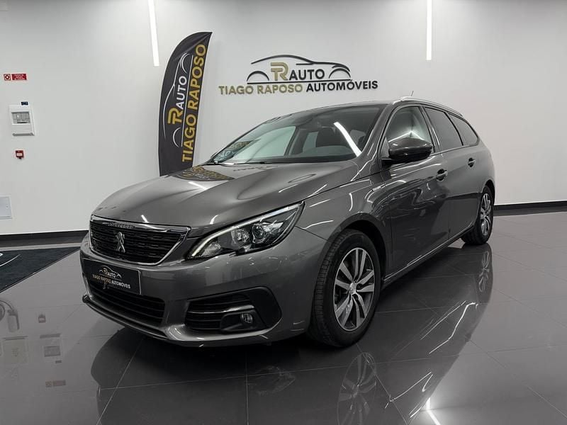 Usado Peugeot 308 SW 130 HP (95 kW) 2021 Cinzento Carrinha