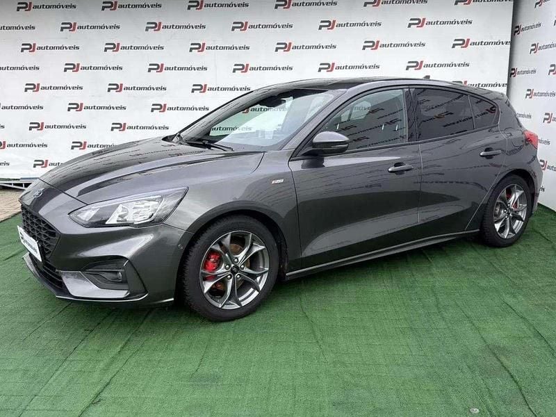 Usado Ford Focus ST-Line 125 HP (91 kW) 2020 Cinzento Citadino