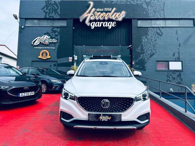 Branco Usado 2021 MG ZS Luxury Sedan | € 20.400 (Preço elevado) - Imagem 1/4
