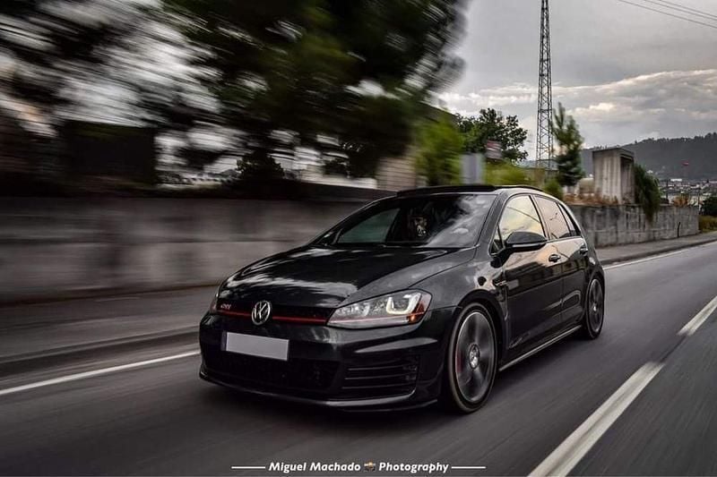 Usado 2016 VW Golf VII GTI Sedan | € 23.500 (Preço justo) - Imagem 1/4