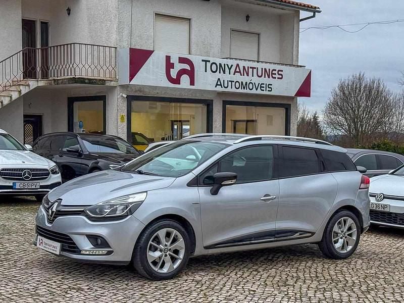 Usado Renault Clio IV 90 HP (66 kW) 2017 Cinzento Carrinha