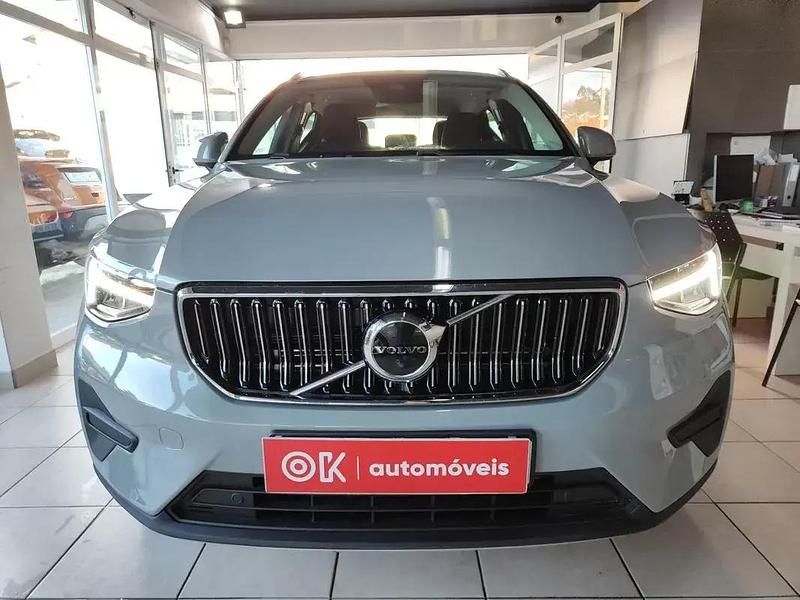 Usado Volvo XC40 211 HP (155 kW) 2023 Cinza antracite SUV