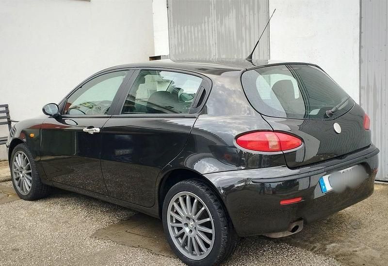 Usado 2004 Alfa Romeo 147 Citadino | € 5.200 - Imagem 1/4