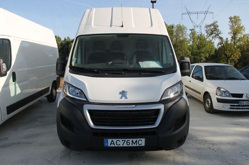 Branco Usado 2020 Peugeot Boxer Van | € 18.000 (Preço justo) - Imagem 1/4