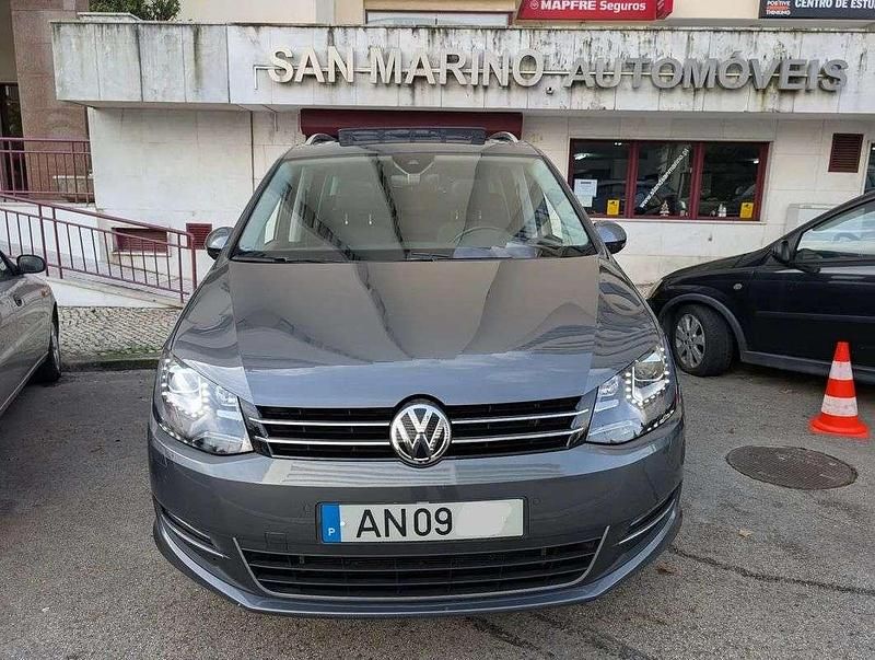 Usado VW Sharan Highline 150 HP (110 kW) 2022 Cinza Monovolume