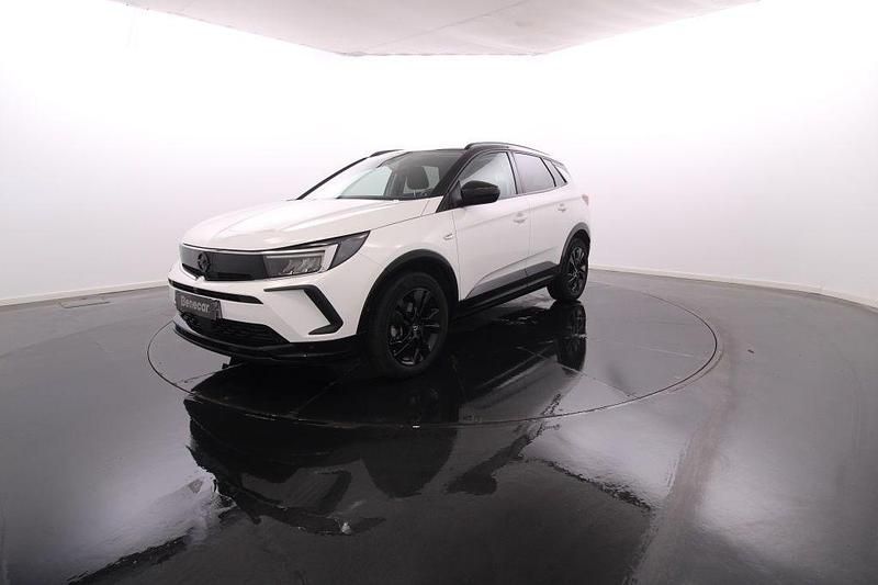 Branco Usado 2023 Opel Grandland X SUV | € 30.900 (Preço justo) - Imagem 1/4