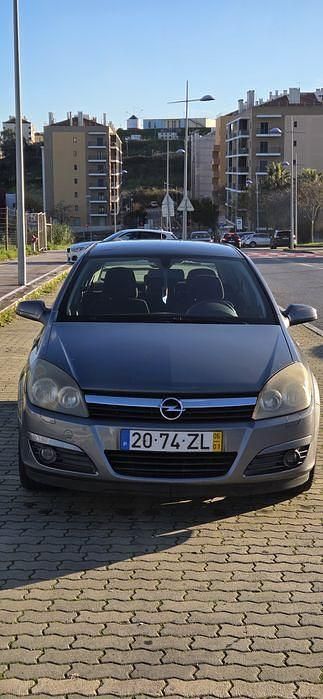 Usado 2005 Opel Astra Sedan | € 2.600 (Preço justo) - Imagem 1/4
