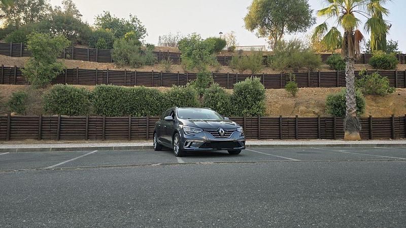 Usado 2019 Renault Mégane GT Line GT-Line Sedan | € 16.599 (Preço justo) - Imagem 1/4