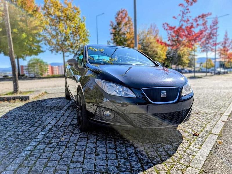 Usado Seat Ibiza 75 HP (55 kW) 2011 Preto Citadino