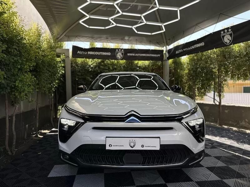 Branco Usado 2023 Citroën C5 X Feel Carrinha | € 21.000 (Caro) - Imagem 1/4
