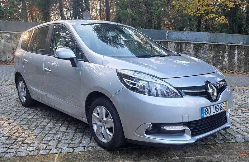 Usado 2013 Renault Scénic III Sedan | € 6.400 (Bom preço) - Imagem 1/4