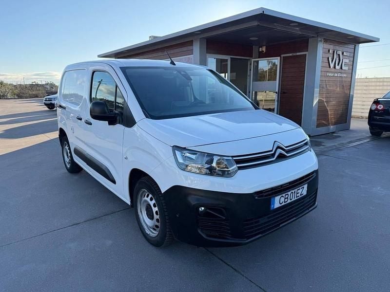 Branco Usado 2020 Citroën Berlingo Monovolume | € 13.950 (Preço justo) - Imagem 1/4