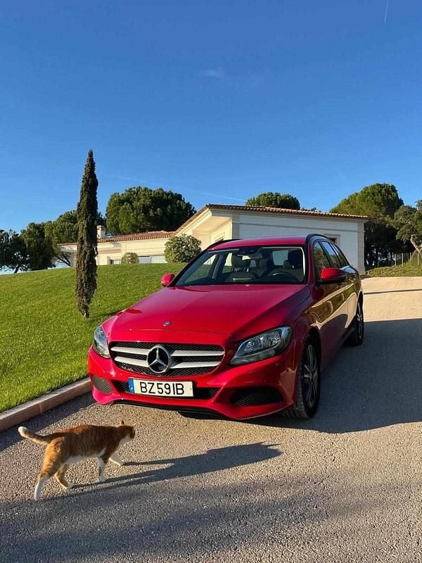 Vermelho Usado 2016 Mercedes C200 | € 18.000 (Bom preço) - Imagem 1/4