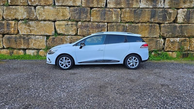 Usado Renault Clio GrandTour LIMITED 90 HP (66 kW) 2019 Branco Carrinha