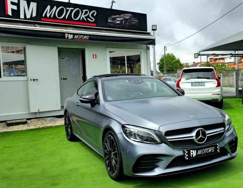 Cinzento Usado 2019 Mercedes C43 AMG AMG Coupé | € 52.850 - Imagem 1/4
