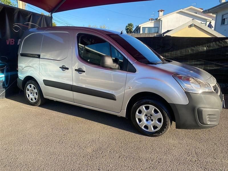 Usado Peugeot Partner 90 HP (66 kW) 2015 Cinza Monovolume