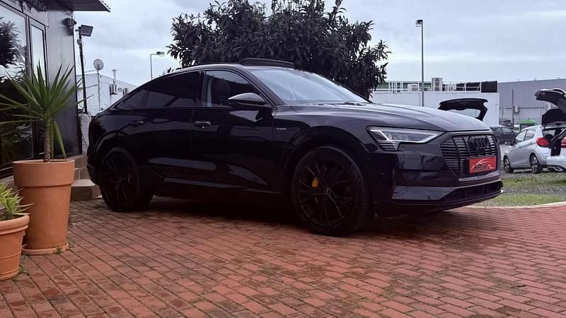 Usado Audi e-tron Sportback S-Line 230 kW (313 HP) 2020 Preto SUV