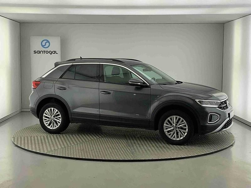 Cinza Usado 2024 VW T-Roc Life SUV | € 23.200 (Preço justo) - Imagem 1/4