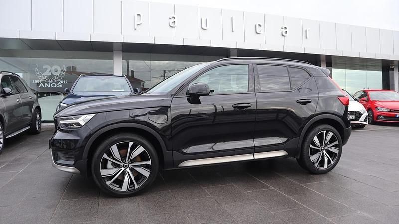Usado Volvo XC40 262 HP (192 kW) 2022 Preto SUV
